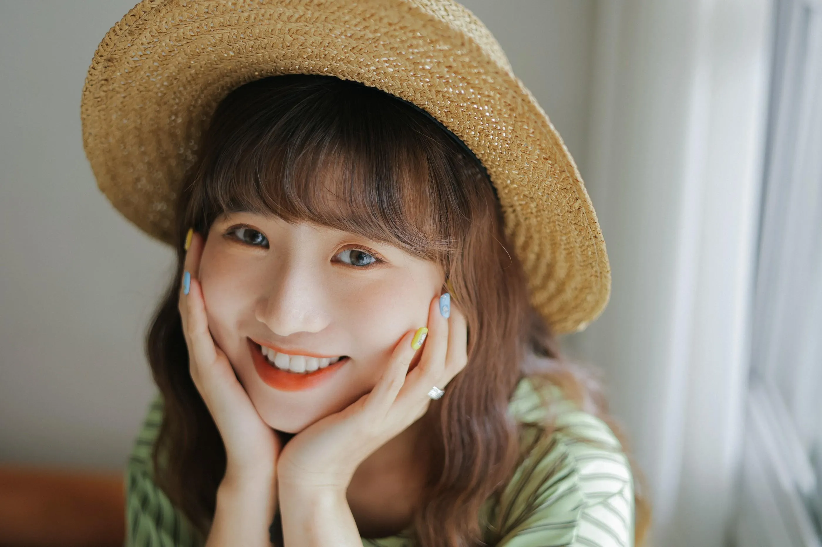 [YITUYU艺图语]2022.08.04 咖啡厅的午后 蓝胖子- [31P]插图3